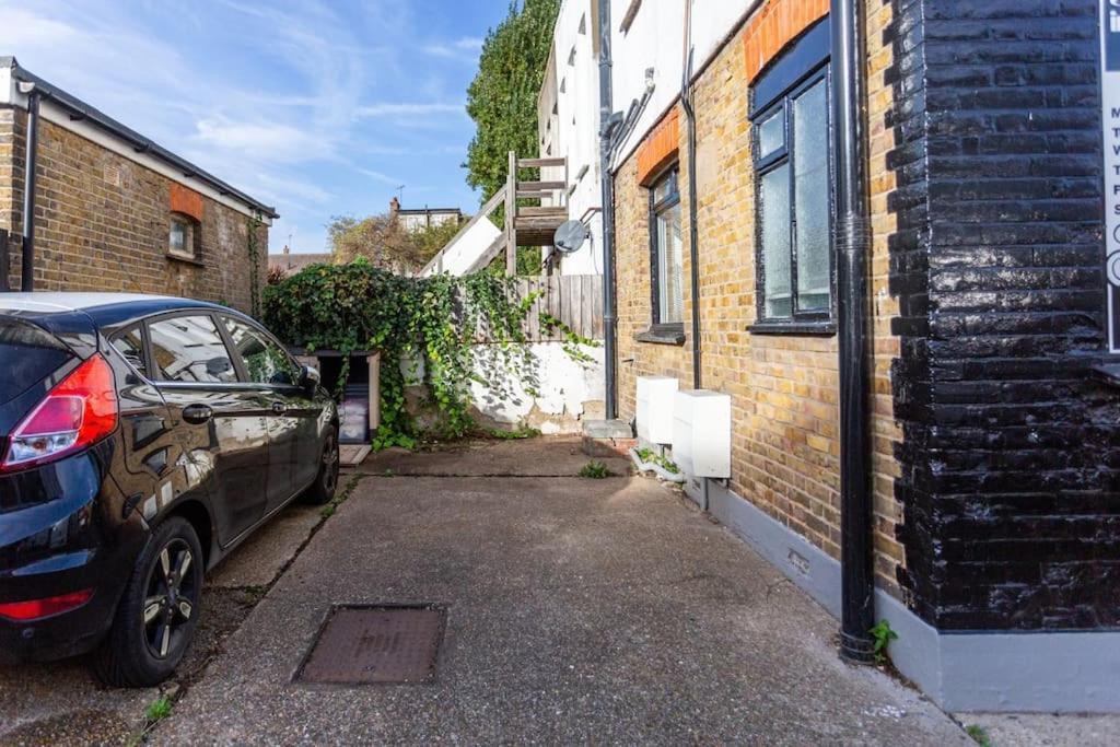 2 Bed Apartment Near The Beach Southend-on-Sea Exterior foto