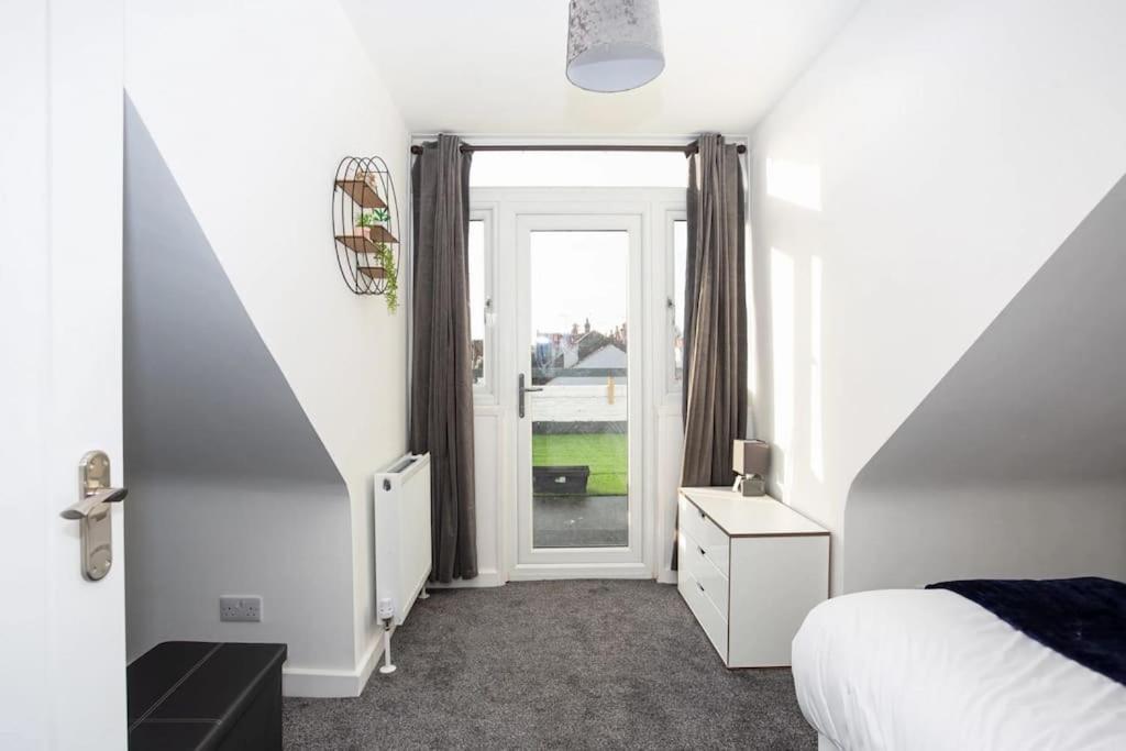 2 Bed Apartment Near The Beach Southend-on-Sea Exterior foto