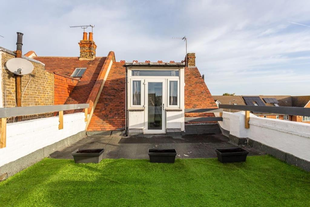 2 Bed Apartment Near The Beach Southend-on-Sea Exterior foto